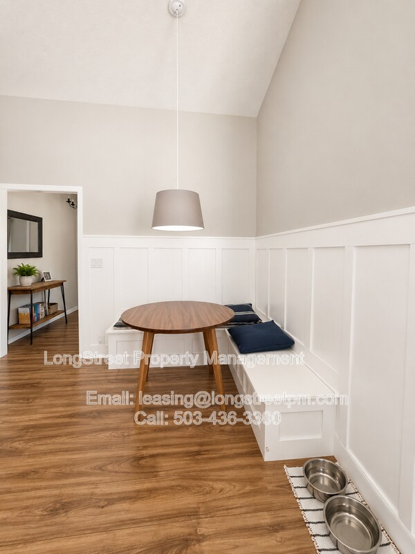 Building Photo - 3206 SE Summerfield Dr