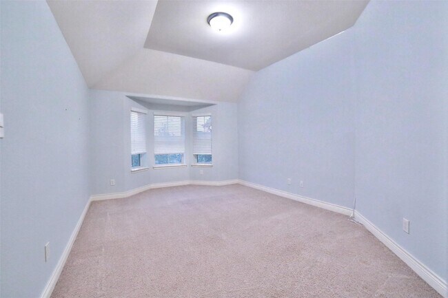 Building Photo - 2403 Haven Hill Dr