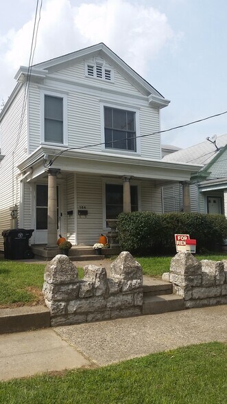 Building Photo - 164 Pope St