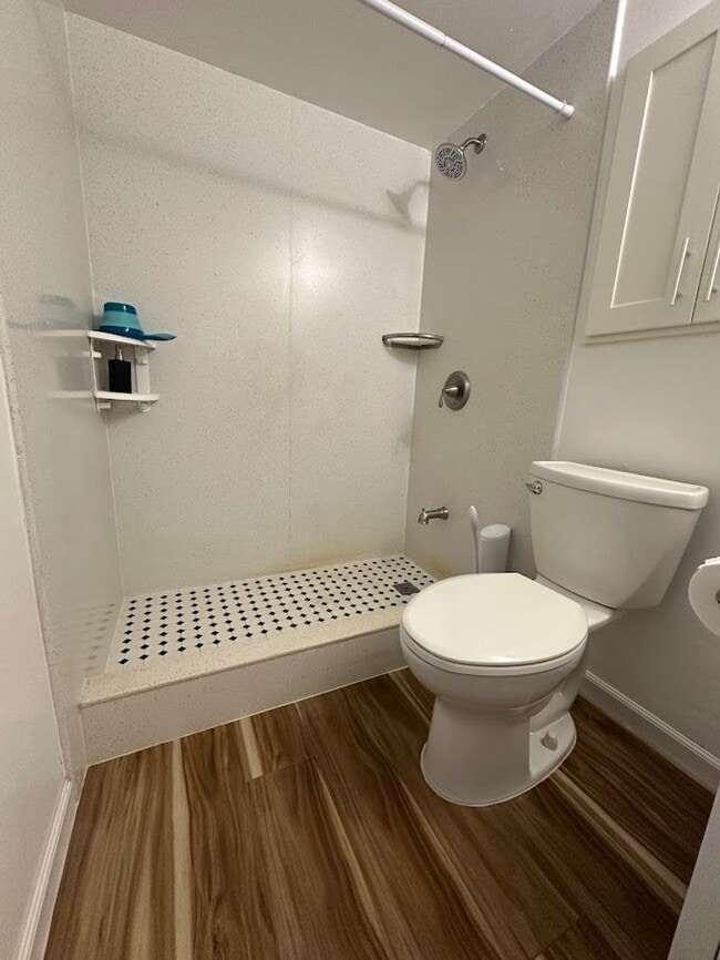 Building Photo - Lalawai Hale 2 bedroom, 1 bath, 1 uncovere...
