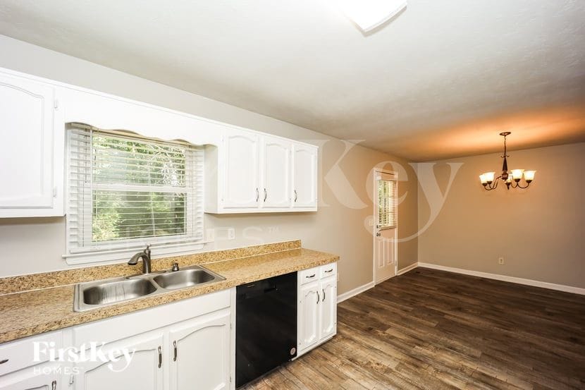 Building Photo - 420 Freestone Dr