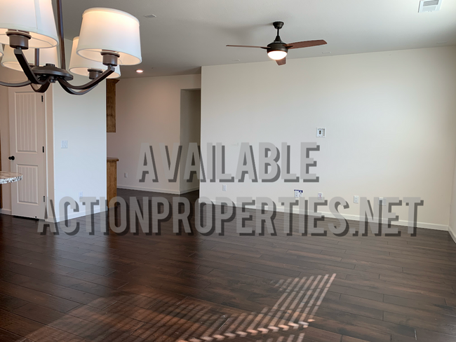 Building Photo - Solar - Whitney Ranch Brand New Home! 3Bed...