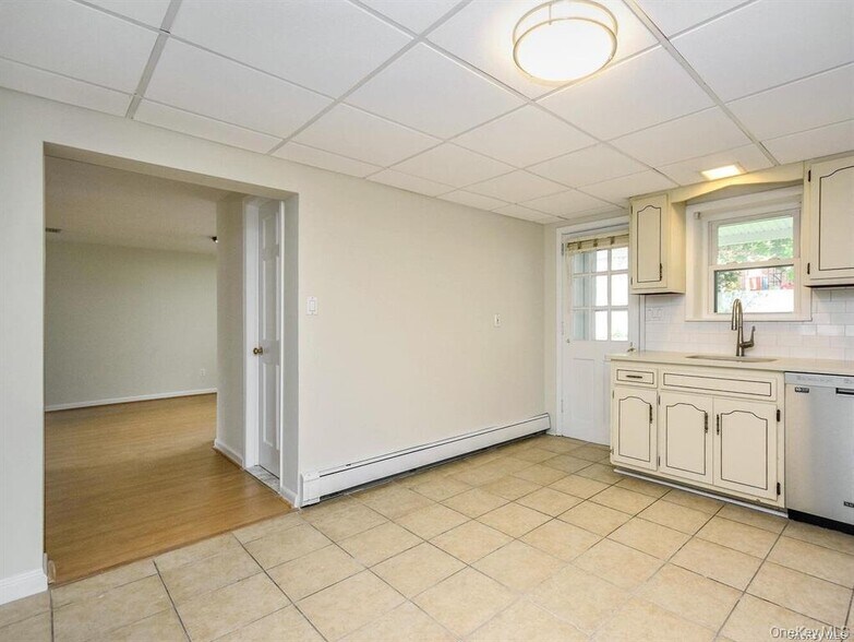 Building Photo - 39 Graywood Rd