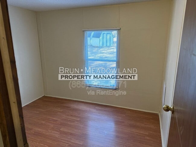 Building Photo - 3040 Samples Rd