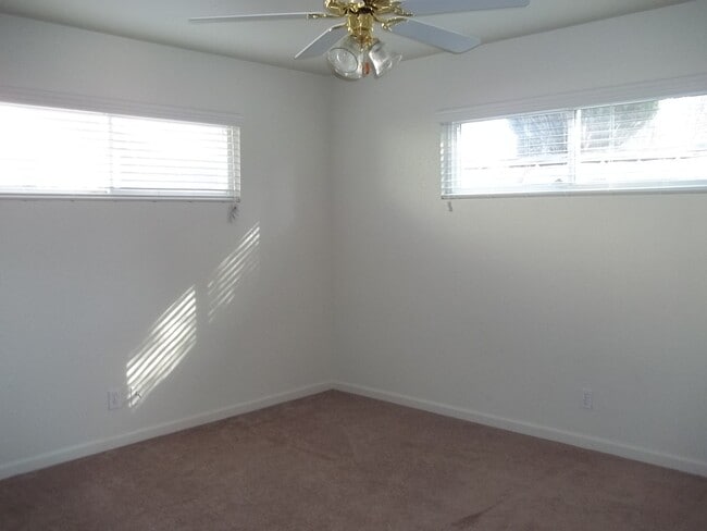 Building Photo - Amenity heavy remodeled home in older cul ...