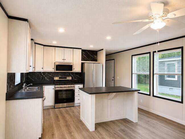 Building Photo - 5312 Regay Ct