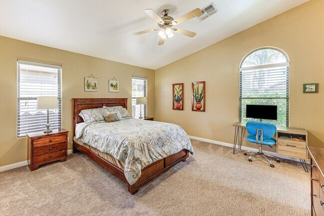 Building Photo - 43854 W Cahill Dr