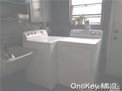 Building Photo - 344 E Penn St