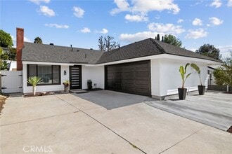 Building Photo - 25831 Tree Top Rd