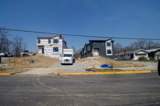 Building Photo - Brand New Construction on East Campus!