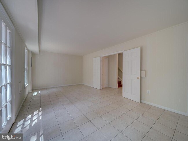 Building Photo - 13186 Putnam Cir