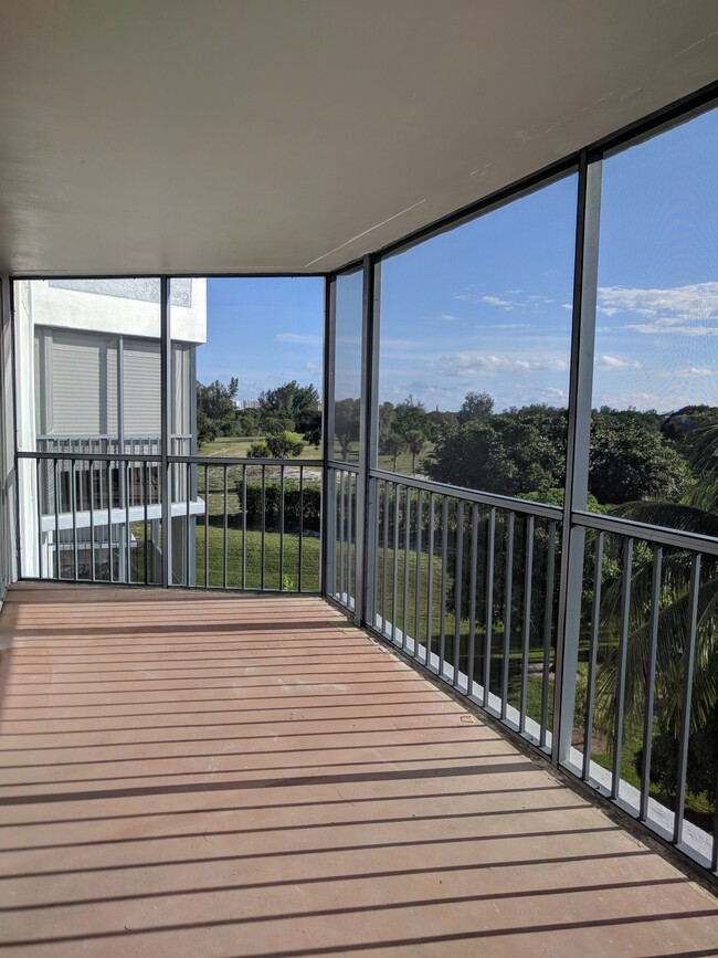 Full length open air patio. - 198 NW 67th St