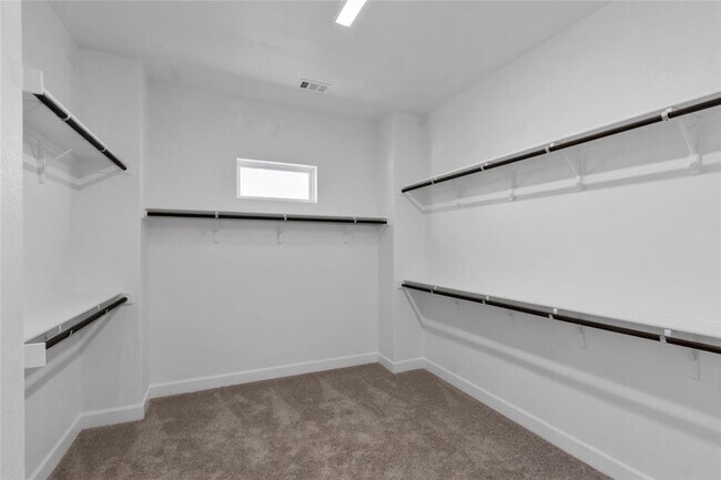 Building Photo - 405 Ocate Mesa Trail