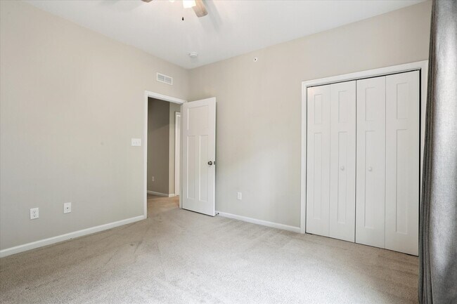 Building Photo - 1208 Kings Land Court