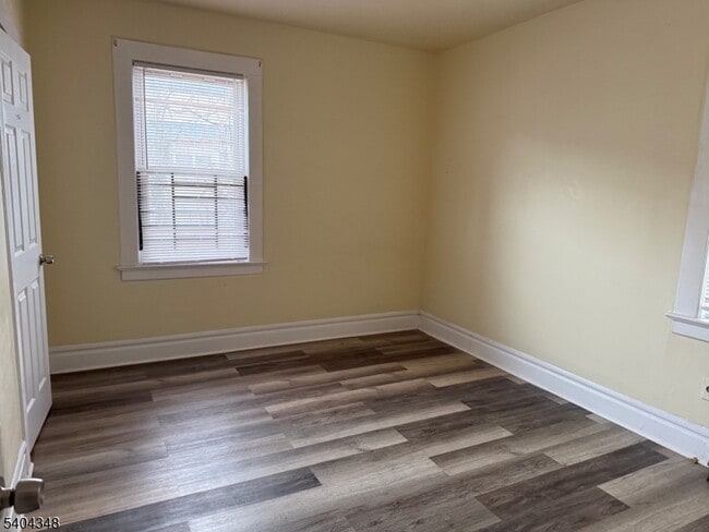 Building Photo - 65 Monticello Ave