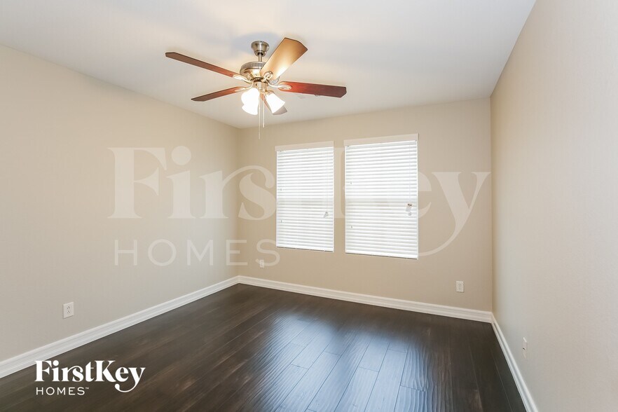 Building Photo - 9325 Thunder Falls Ct