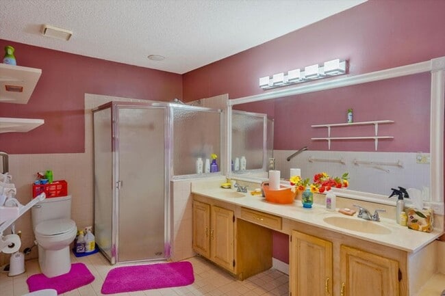 Building Photo - 13790 Paddock Dr