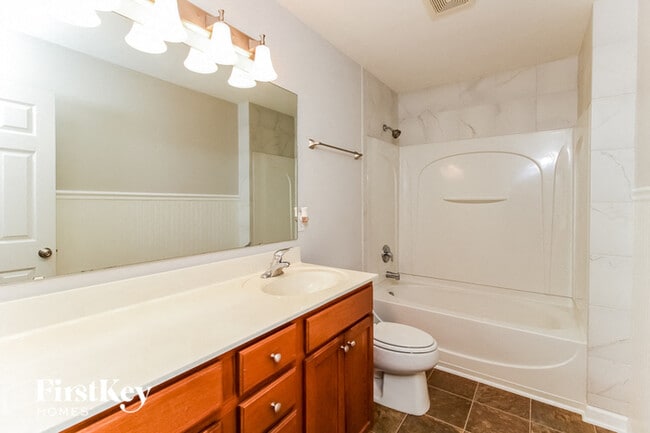 Building Photo - 4015 Shadetree Dr