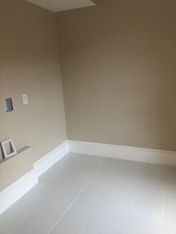 Building Photo - 15 Pearl St