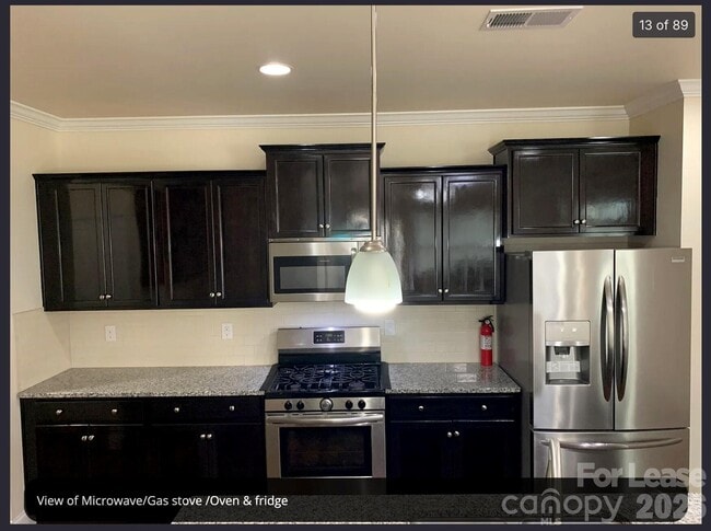Building Photo - 1464 Bramblewood Dr