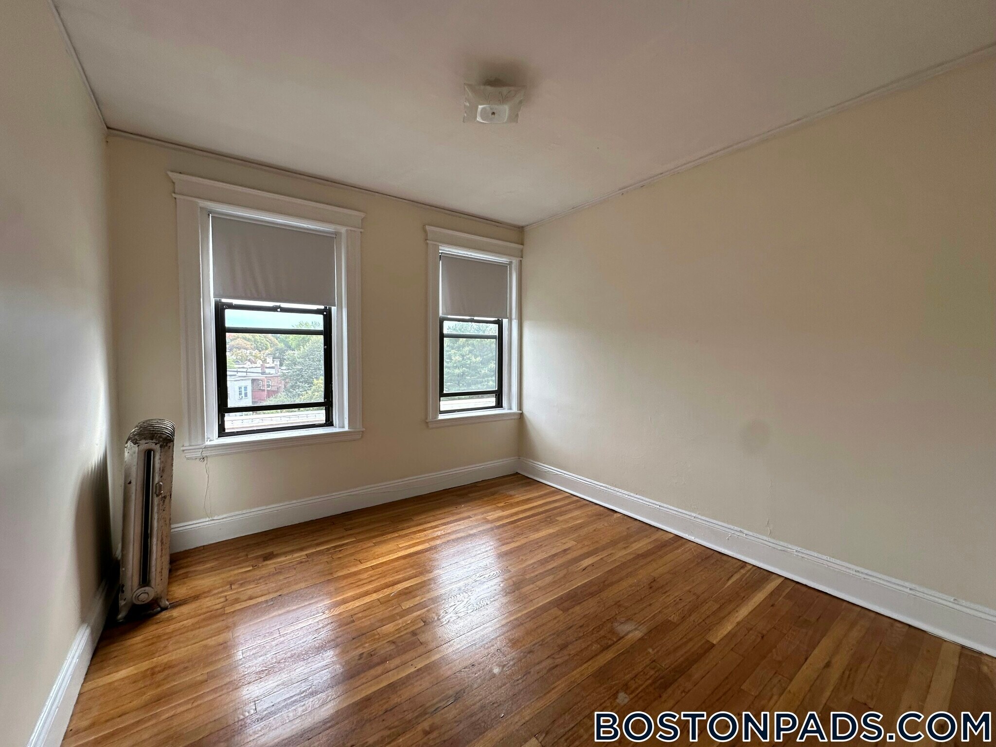 Building Photo - 1144 Commonwealth Ave