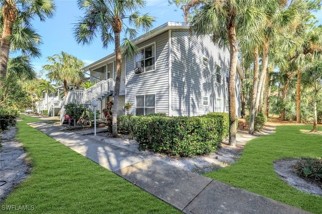 Primary Photo - 1965 Courtyard Way