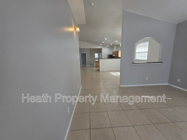 Building Photo - 5157 Rena St