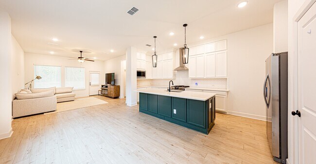 Building Photo - 17459 Vino Vines Ln