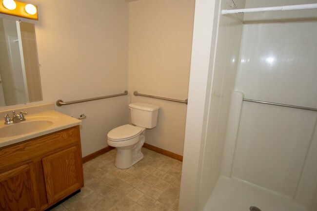 Building Photo - 12 Gas Plant Road Unit 6