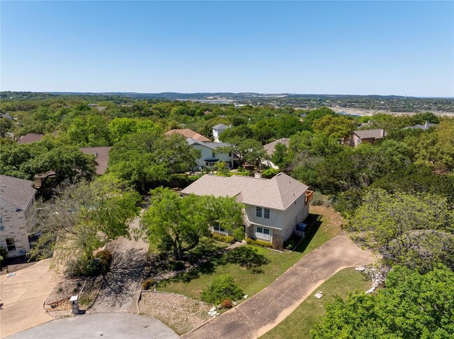 Building Photo - 109 Vinca Dr