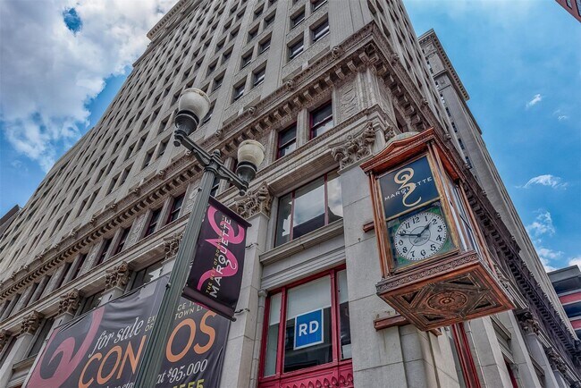 Building Photo - 300-314 N Broadway