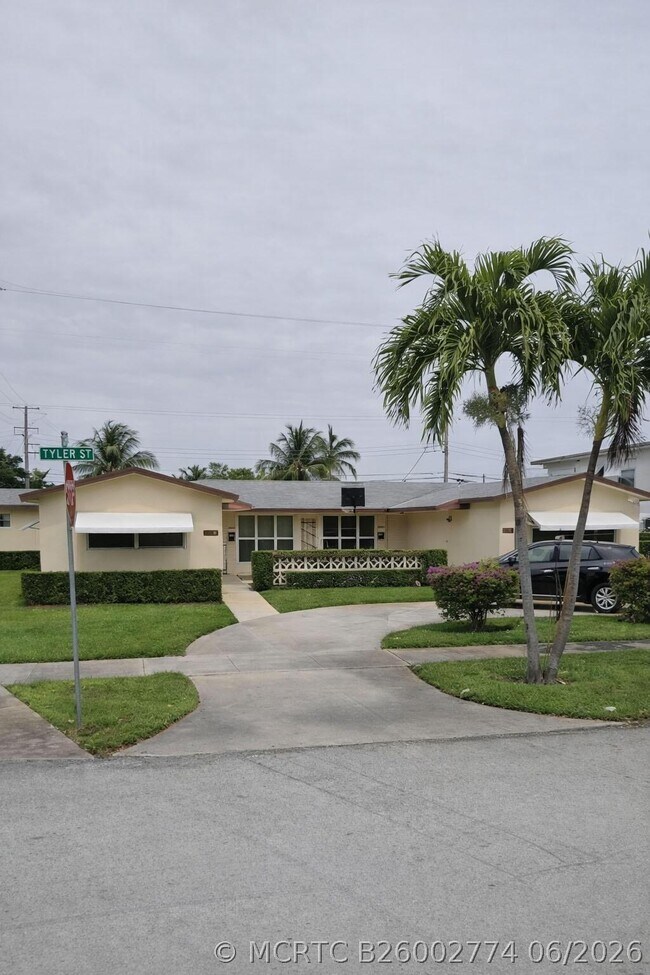 Building Photo - 3709 Tyler St