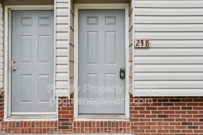 Building Photo - 218 Lovelace Rd