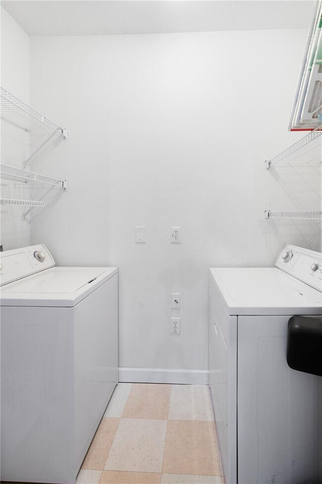 Building Photo - 18430 Bridle Club Dr