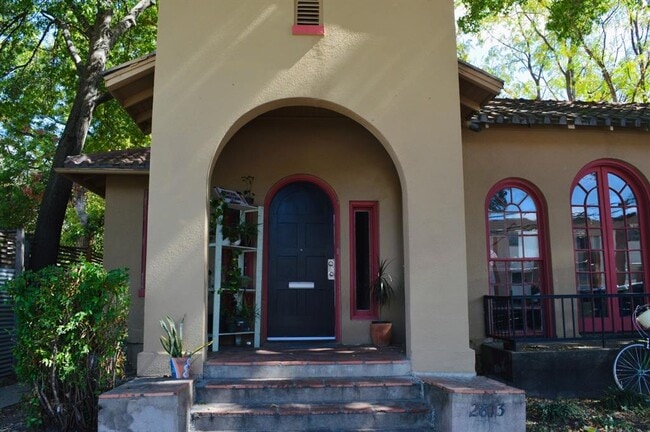 Building Photo - 2813 Salado St