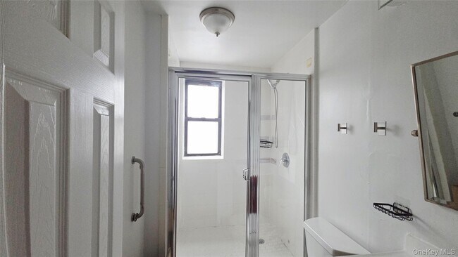 Building Photo - 312 Main St