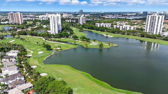 Building Photo - 20000 E Country Club Dr