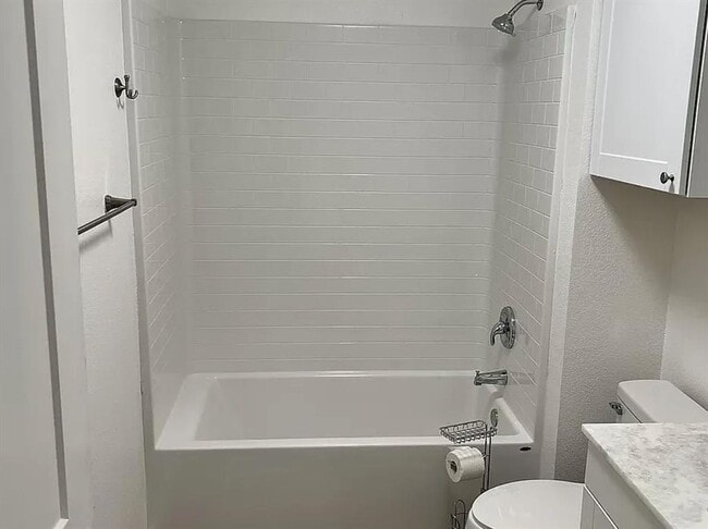 Building Photo - 1440 Jackson St