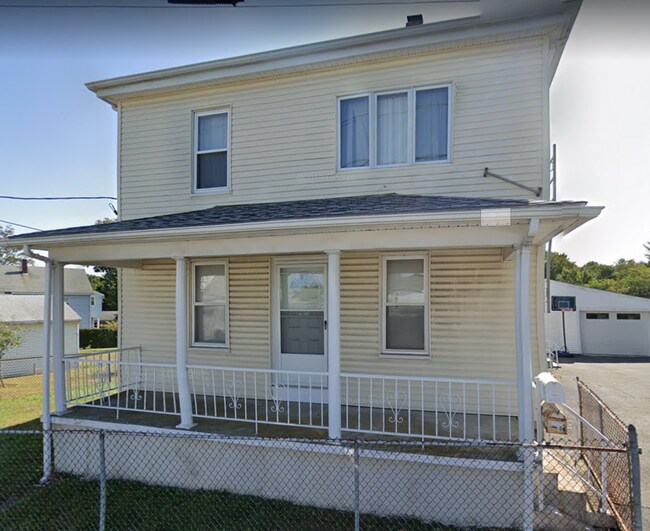 Building Photo - 6 Pratt St