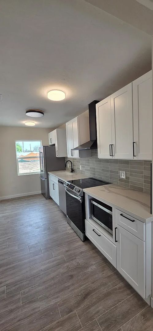 Building Photo - 4119 N 10th Pl