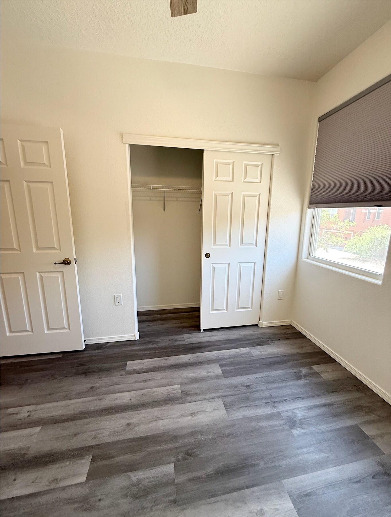 Guest Room - 601 Menaul Blvd NE