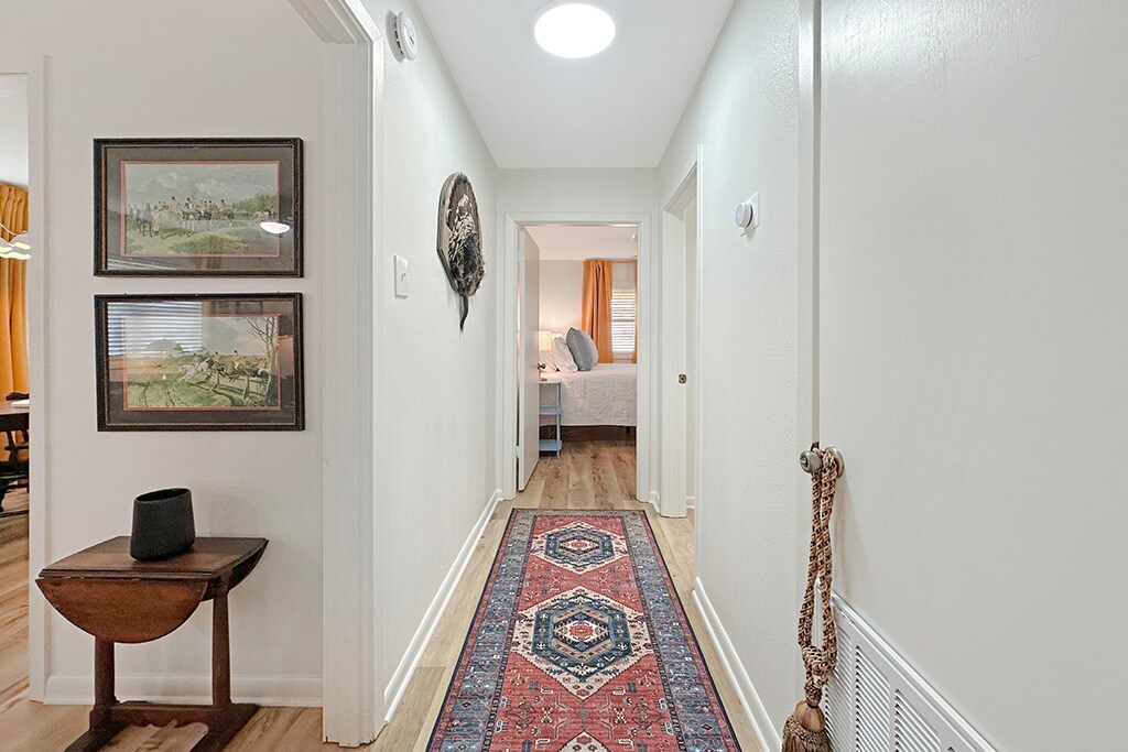 Hall - 204 Dianne St