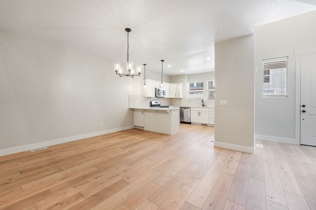 Primary Photo - *Pet-Friendly* Townhome