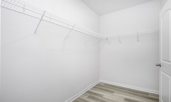 Building Photo - 462 Amberwood Pk Dr