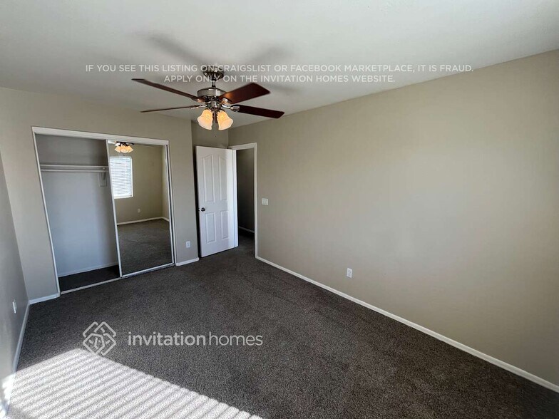 Building Photo - 12302 W Dreyfus Dr