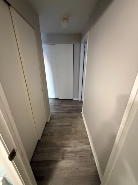 Building Photo - 17 Marshall St