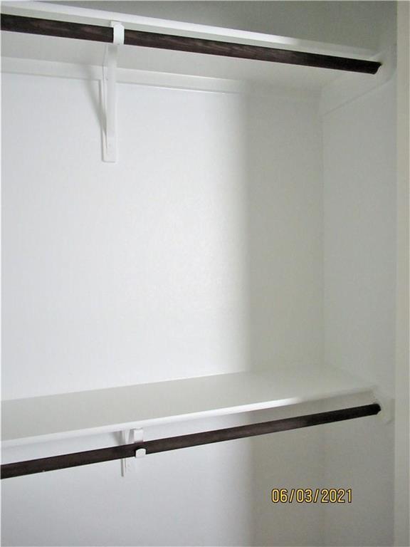 Building Photo - 106 Coyote Trail