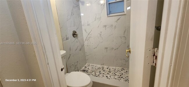 Building Photo - 4235 N University Dr