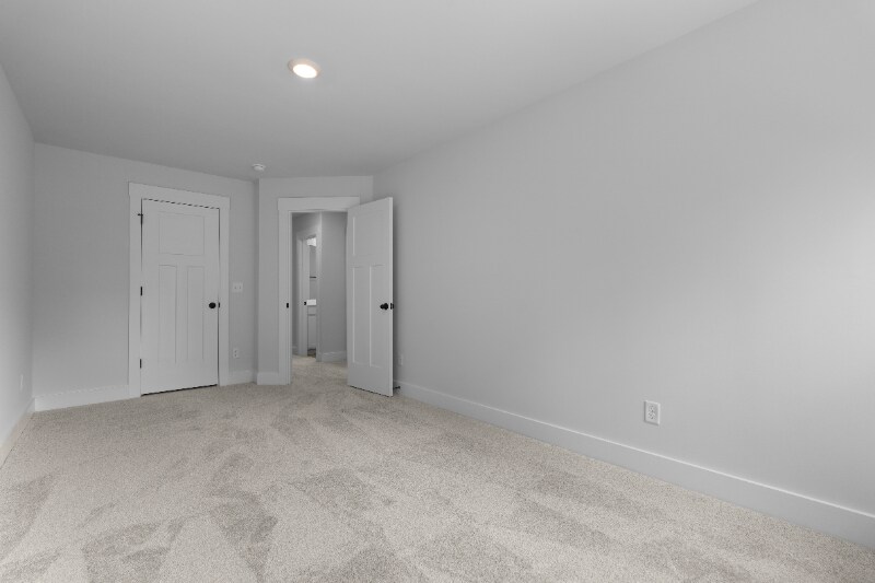 Building Photo - 142 Shager Pl