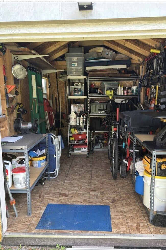 Building Photo - South Tampa RV + Boater’s dream!